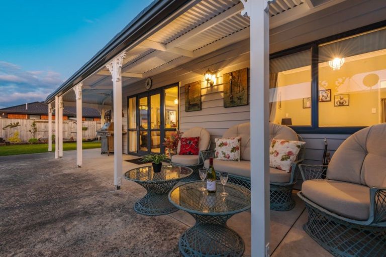 Photo of property in 6 Pegasus Place, Kelvin Grove, Palmerston North, 4414