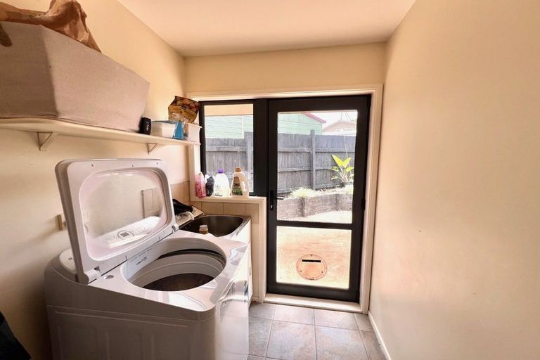 Photo of property in 60b Lothian Brae, Wattle Downs, Auckland, 2103