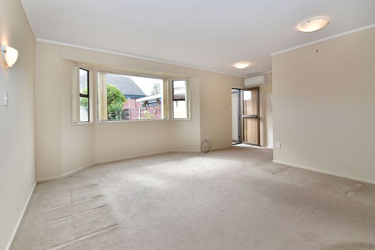 Photo of property in 178b Centreway Road, Orewa, 0931