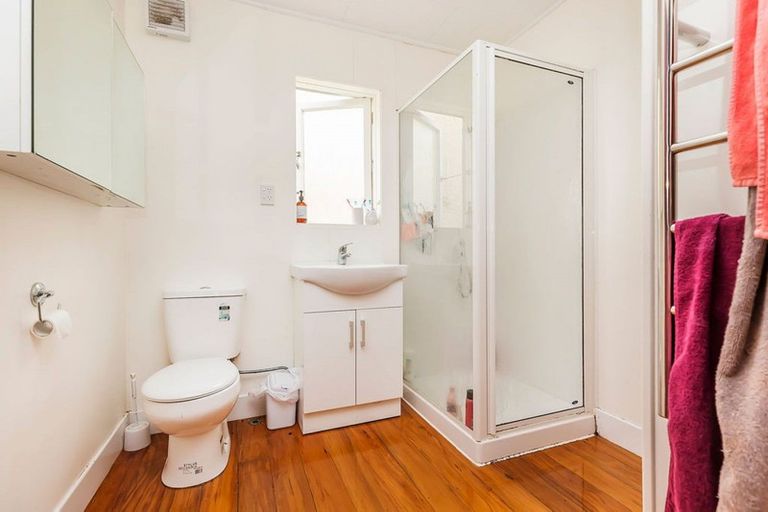 Photo of property in 77 Pirie Street, Mount Victoria, Wellington, 6011