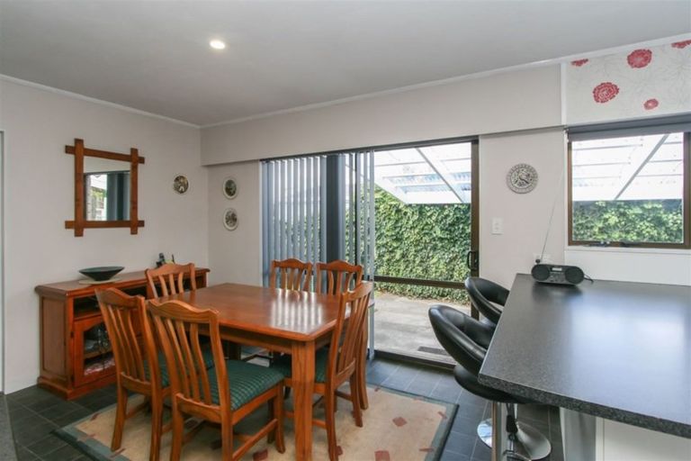 Photo of property in 3 Puriri Street, Inglewood, 4330