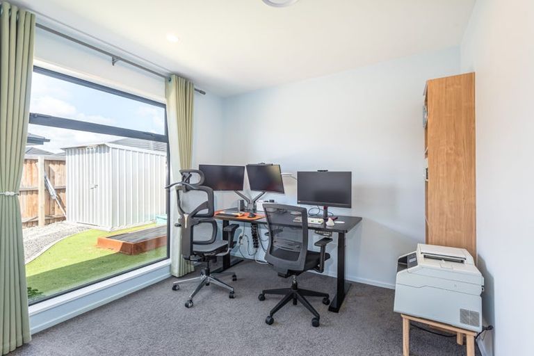 Photo of property in 6 Ayrshire Lane, Halswell, Christchurch, 8025
