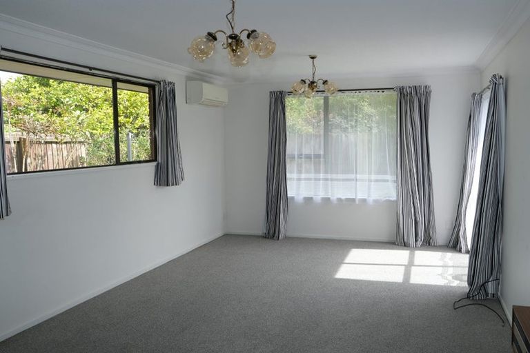 Photo of property in 2/68 Sabys Road, Halswell, Christchurch, 8025