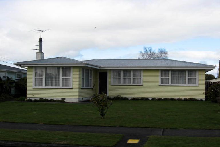 Photo of property in 47 Fergusson Street, Solway, Masterton, 5810