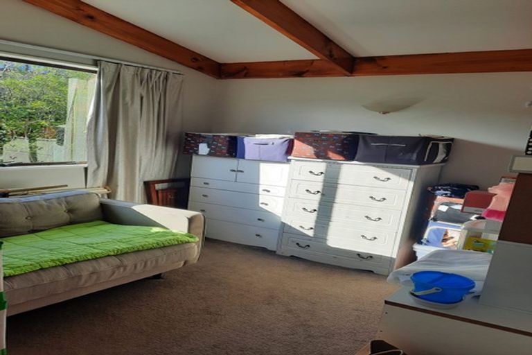 Photo of property in 1/14 Bond Crescent, Forrest Hill, Auckland, 0620