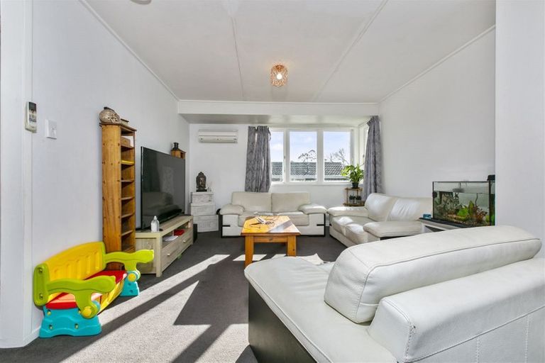 Photo of property in 100 Kitchener Road, Waiuku, 2123