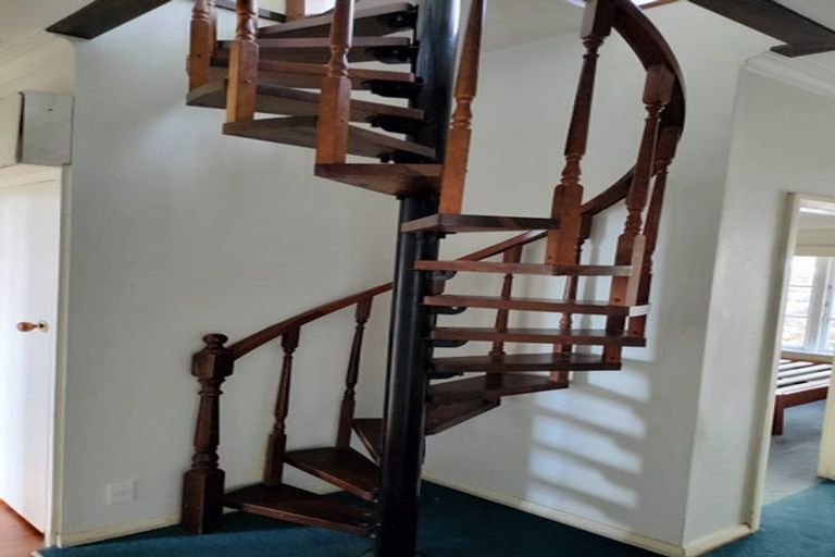 Photo of property in 49 Ponsonby Road, Karori, Wellington, 6012