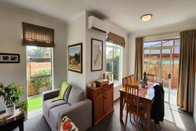 Photo of property in 8 Driftwood Drive, Red Beach, 0932