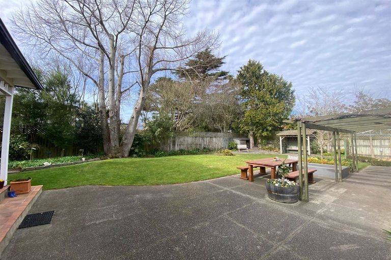 Photo of property in 14 Wai-iti Terrace, Burnside, Christchurch, 8053