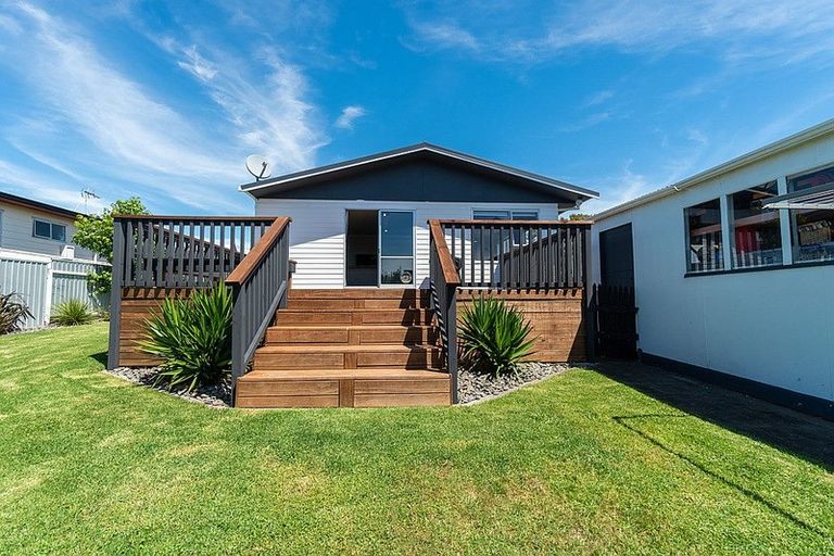 Photo of property in 20 Glamis Avenue, Bell Block, New Plymouth, 4312