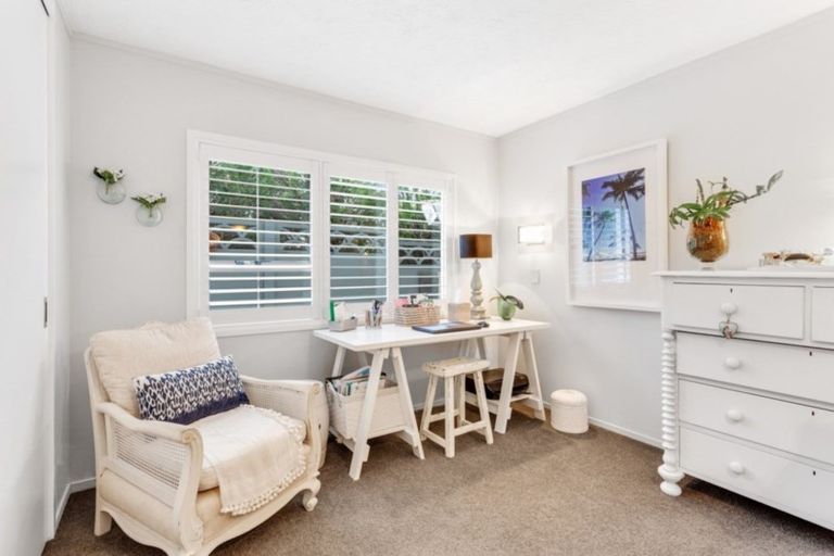 Photo of property in 1/32 Kitchener Road, Milford, Auckland, 0620