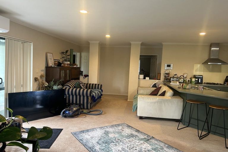 Photo of property in 6 Chelmsley Avenue, Henderson, Auckland, 0612