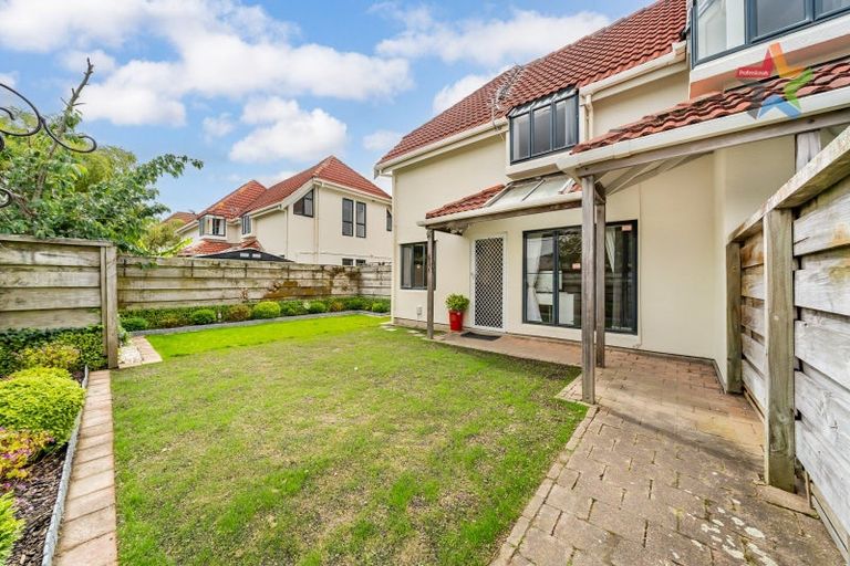 Photo of property in 2/74 Waiwhetu Road, Waiwhetu, Lower Hutt, 5010