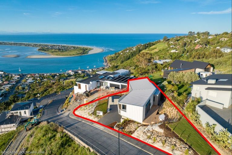 Photo of property in 16 Galilee Lane, Moncks Bay, Christchurch, 8081