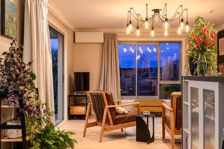 Photo of property in 7 Tapuhikura Street, Waikanae, 5036