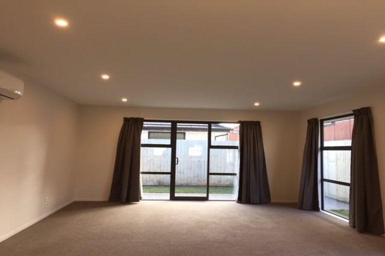 Photo of property in 22 Packard Crescent, Halswell, Christchurch, 8025