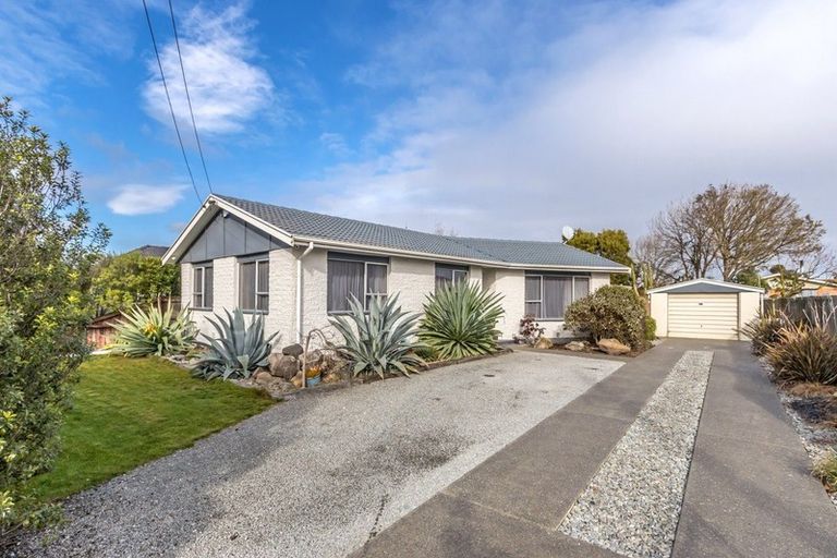 Photo of property in 476 Mairehau Road, Parklands, Christchurch, 8083