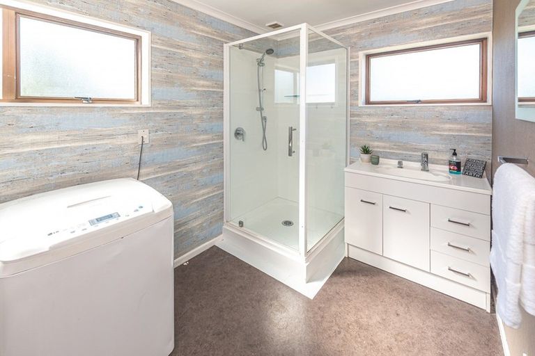 Photo of property in 11 Akepiro Place, Tawhero, Whanganui, 4501