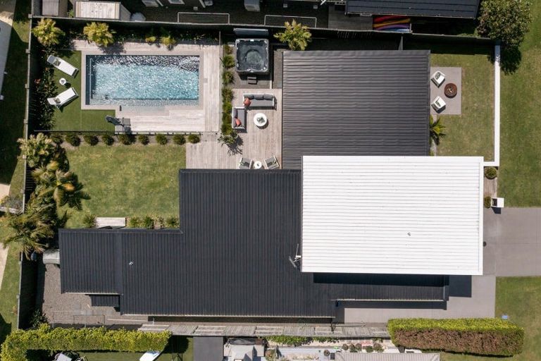 Photo of property in 15 Cassinia Close, Papamoa Beach, Papamoa, 3118