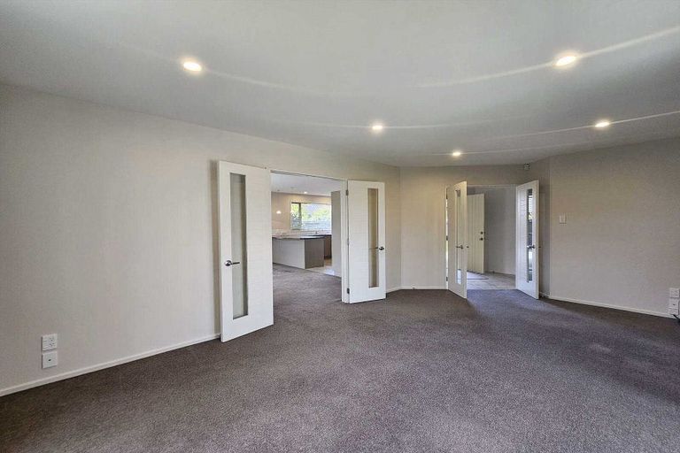 Photo of property in 10 Cyclamen Place, Aidanfield, Christchurch, 8025