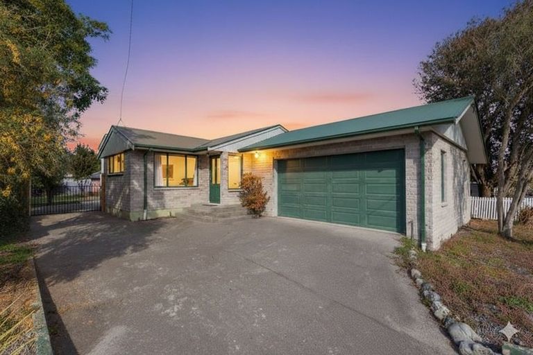 Photo of property in 8 Everest Street, Burnside, Christchurch, 8053