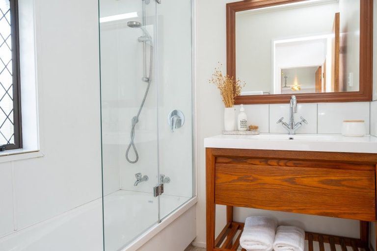 Photo of property in 6a Brookvale Road, Havelock North, 4130