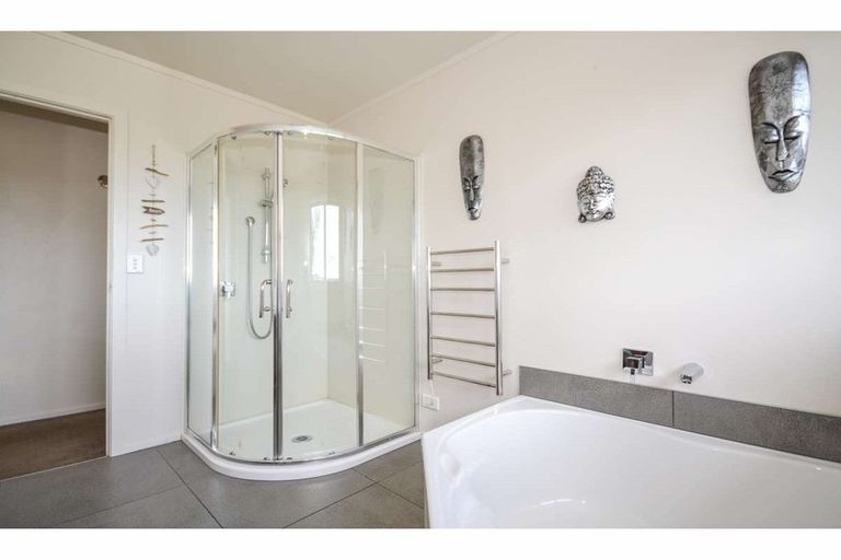 Photo of property in 23 Rarere Terrace, Kerikeri, 0230