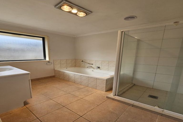 Photo of property in 50 Senator Drive, Manurewa, Auckland, 2105