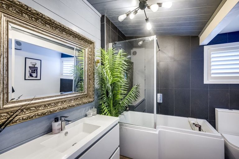 Photo of property in 123 North Shore Road, Eskdale, Napier, 4182