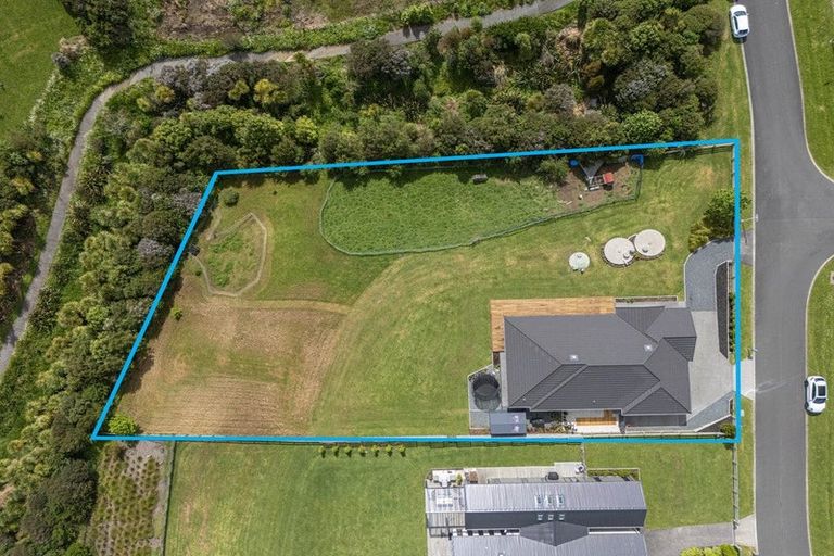 Photo of property in 22 Awatiro Drive, Kaukapakapa, 0871