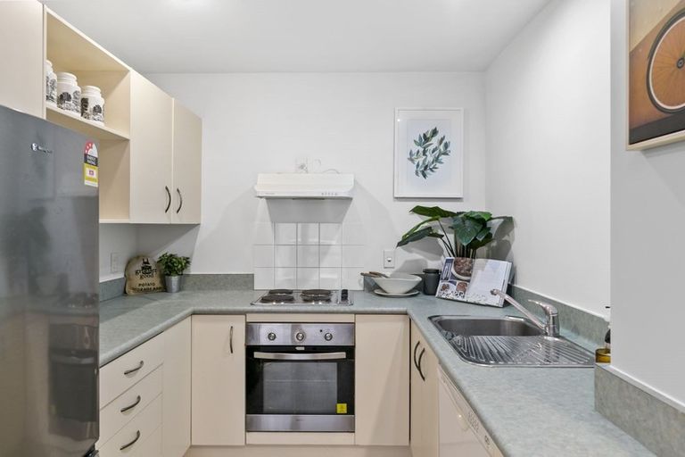 Photo of property in Courtenay Apartments, 201/120 Courtenay Place, Te Aro, Wellington, 6011