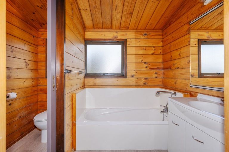 Photo of property in 2 Fletcher Street, Huntly, 3700