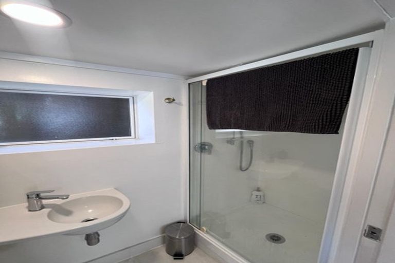 Photo of property in 1/13 Prospect Terrace, Milford, Auckland, 0620