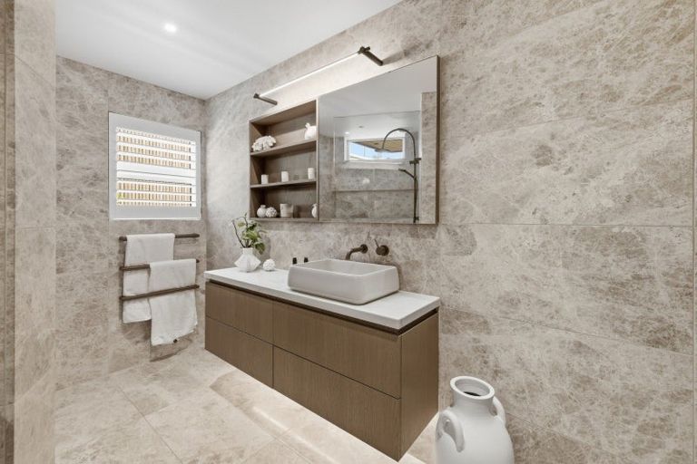 Photo of property in 125b Oceanbeach Road, Mount Maunganui, 3116