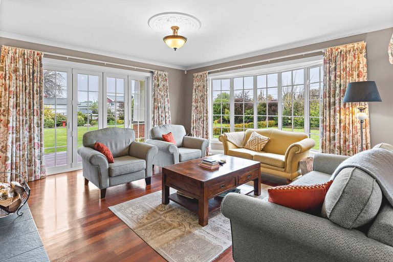 Photo of property in 40a Richmond Road, Carterton, 5713