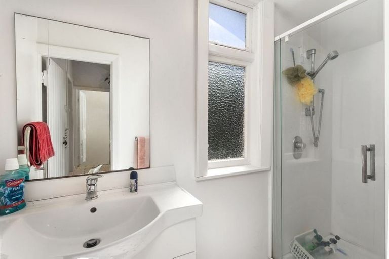 Photo of property in 70 Caledonian Road, St Albans, Christchurch, 8014