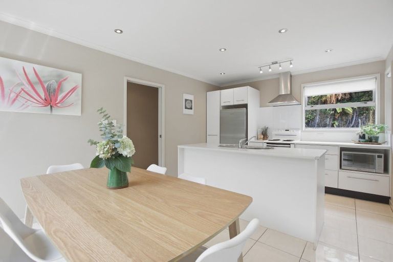 Photo of property in 32c Gilbert Street, New Plymouth, 4310