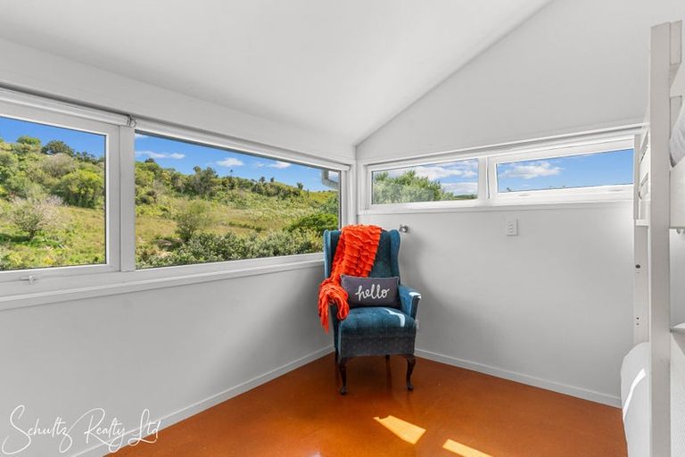 Photo of property in 1122 Whakapirau Road, Whakapirau, Maungaturoto, 0583