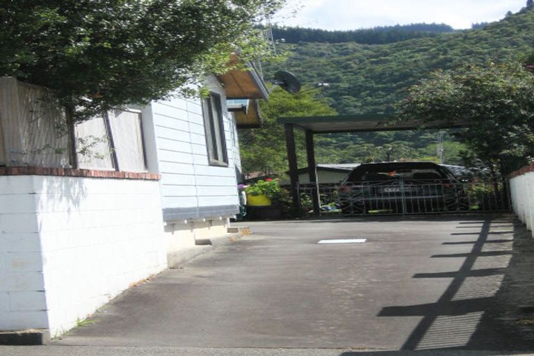 Photo of property in 1/8 Crystal Grove, Birchville, Upper Hutt, 5018