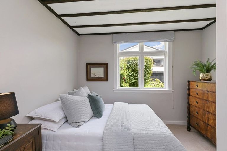 Photo of property in 15 Marsden Avenue, Karori, Wellington, 6012