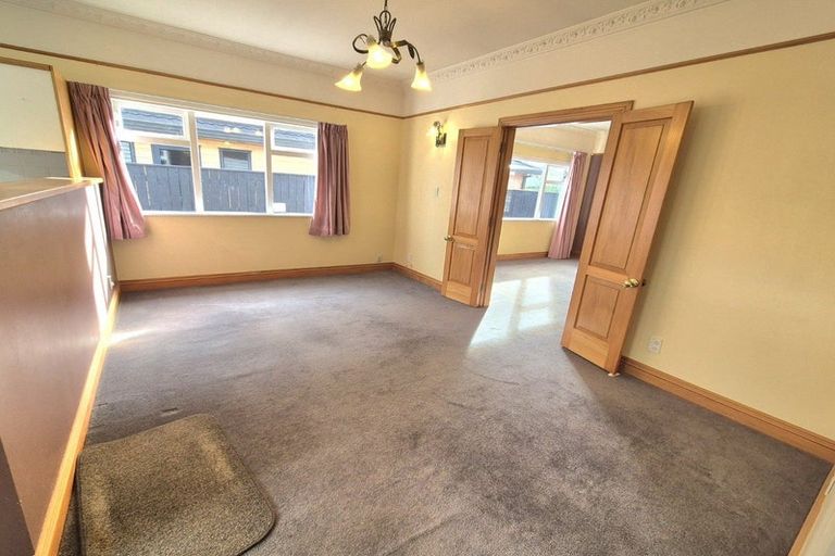 Photo of property in 22 Rossiter Avenue, Waterloo, Lower Hutt, 5011