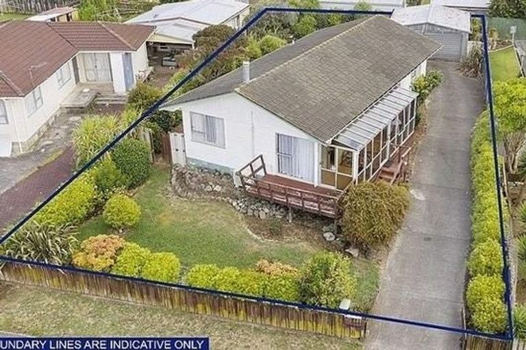 Photo of property in 7 Funnell Place, Manurewa, Auckland, 2102