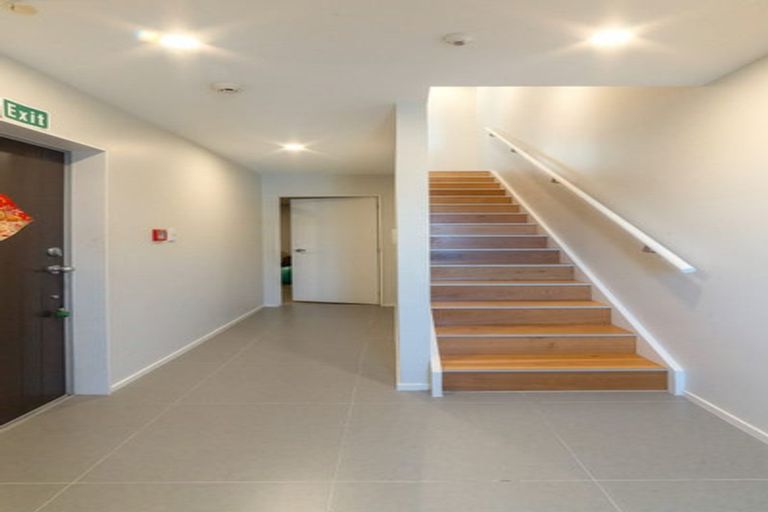 Photo of property in 11/147 Albany Highway, Unsworth Heights, Auckland, 0632