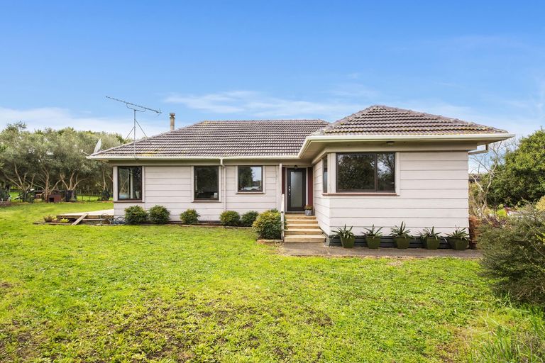 Photo of property in 102a Morley Road, Waiuku, 2681