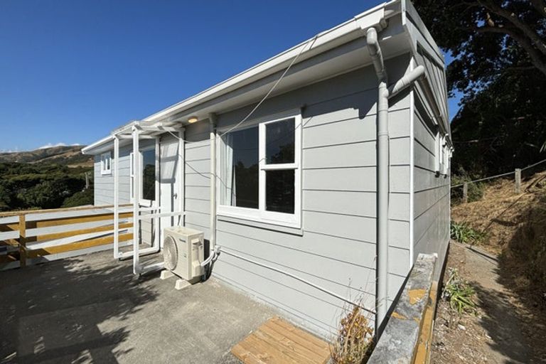 Photo of property in 18 Muri Road, Pukerua Bay, 5026