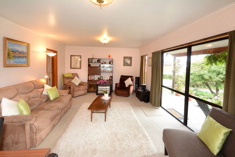 Photo of property in 12 Shand Street, Green Island, Dunedin, 9018