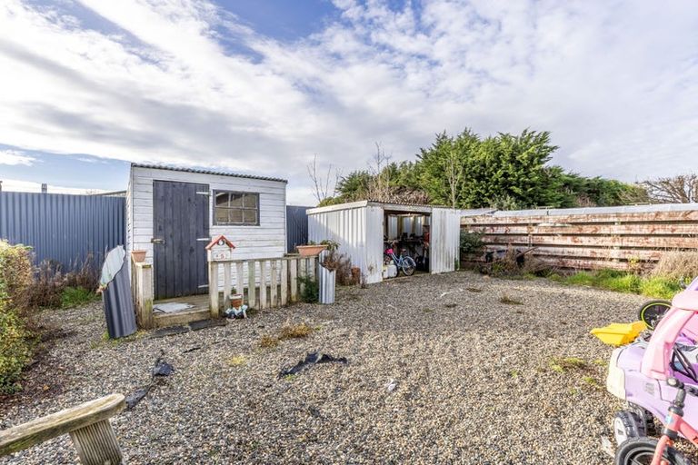 Photo of property in 85 Dalwharn Street, Wallacetown, 9816