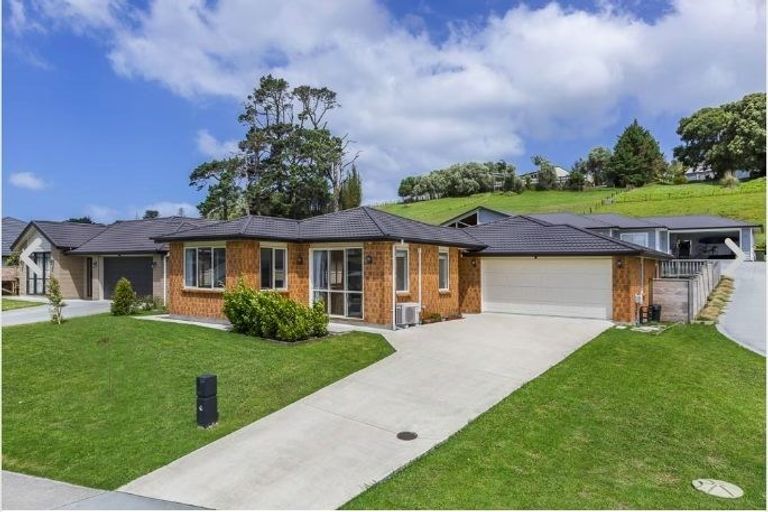 Photo of property in 30 Anne Burton Drive, Warkworth, 0910