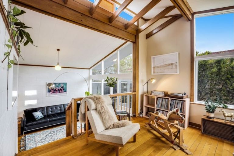 Photo of property in 231 Te Atatu Road, Te Atatu South, Auckland, 0610