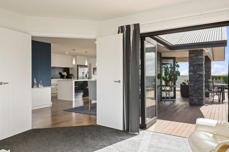 Photo of property in 25 Silicon Way, Fitzherbert, Palmerston North, 4410